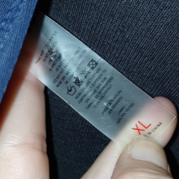 0701 Beautiful Swim Top - Picture 6 of 6